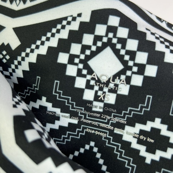 AQUA WOMEN’S NWT ATHLETIC FAIR ISLE WAISTBAND  EXCLUSIVE LEGGING BLACK SZ XS - Picture 7 of 9